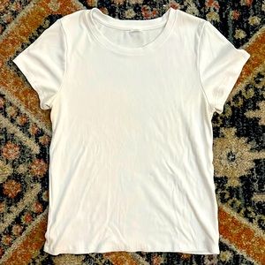 Aritzia Wilfred Free GO-TO HIP T-SHIRT